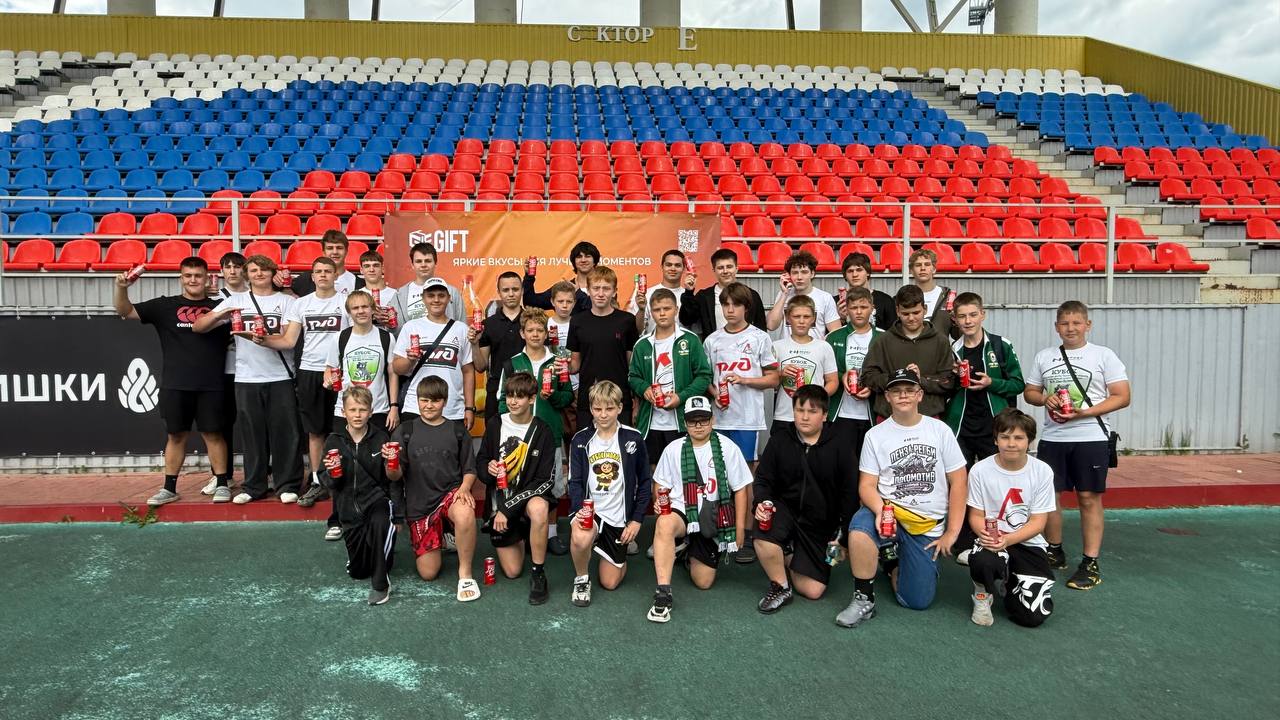 Кола Finch на матче «Локомотив-Пенза» — «Динамо»